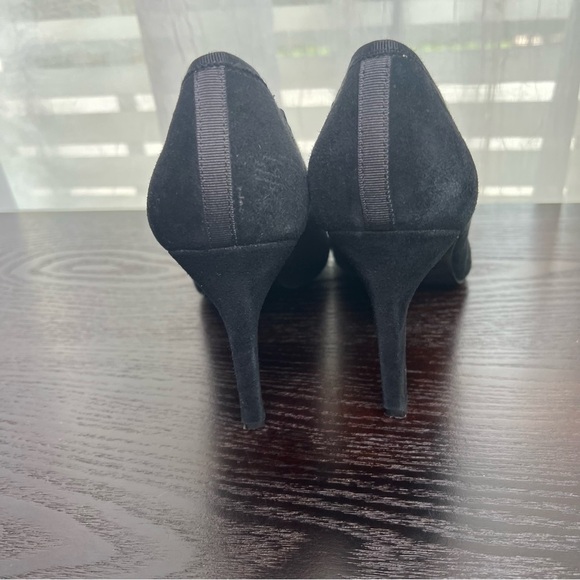 C Wonder, Black Suede Classic Pumps with Jewel Accent Size: 8 Med. #88 box - Picture 5 of 7